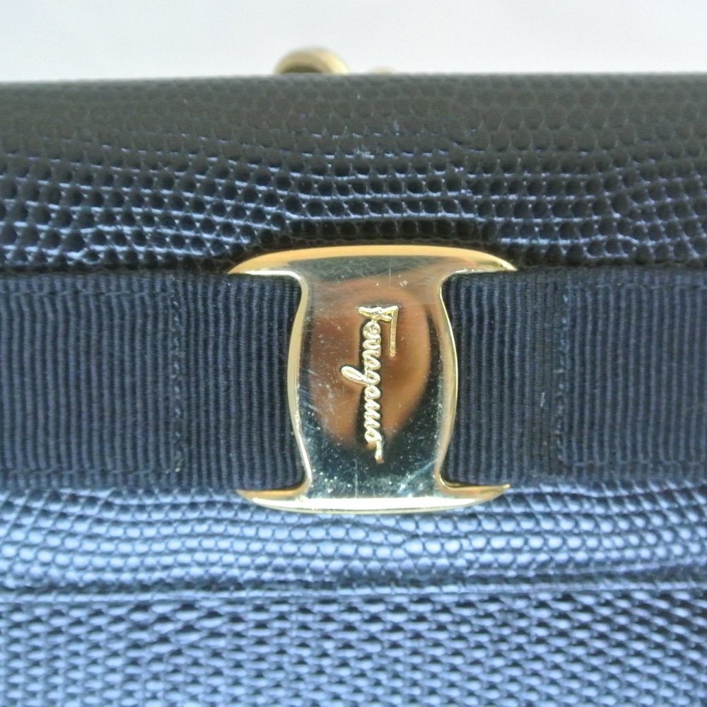 Authentic Salvatore Ferragamo Bow Short Wallet - Picture 5 of 9
